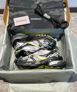 Top Balenciaga Balenciaga Runner Round Toe Lace Up Thick Sole Low Cut Black Grey Fluorescent Ye x2hsf6zi