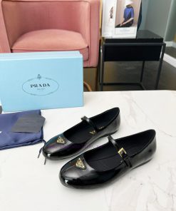 PRADA's 24 Year New British Style Dance Shoes Small Leather Shoes And Loafers - Retro Fashion C jhk9ok1e