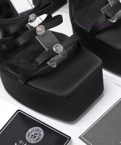 The MostVersace Series LaunchedThe Most High-end Colors Are Bright And Suitable For Pairing Wit dtxnpkrx