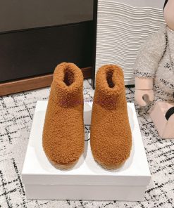 Top QualityPrada Fw24 New Arrival～P Home 2024 Autumn/Winter New Triangle Logo Hairy BootsHow Co hd8phmr7