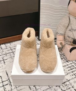 Top QualityPrada Fw24 New Arrival～P Home 2024 Autumn/Winter New Triangle Logo Hairy BootsHow Co 8r6vsz30