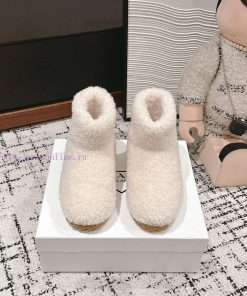 Top QualityPrada Fw24 New Arrival～P Home 2024 Autumn/Winter New Triangle Logo Hairy BootsHow Co o7bxez6c