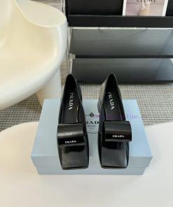 PRADA/PRADA ClassicTriangle Logo Single Shoe SeriesThe Simple Design Is Probably Its Most Appea 5353hlwm