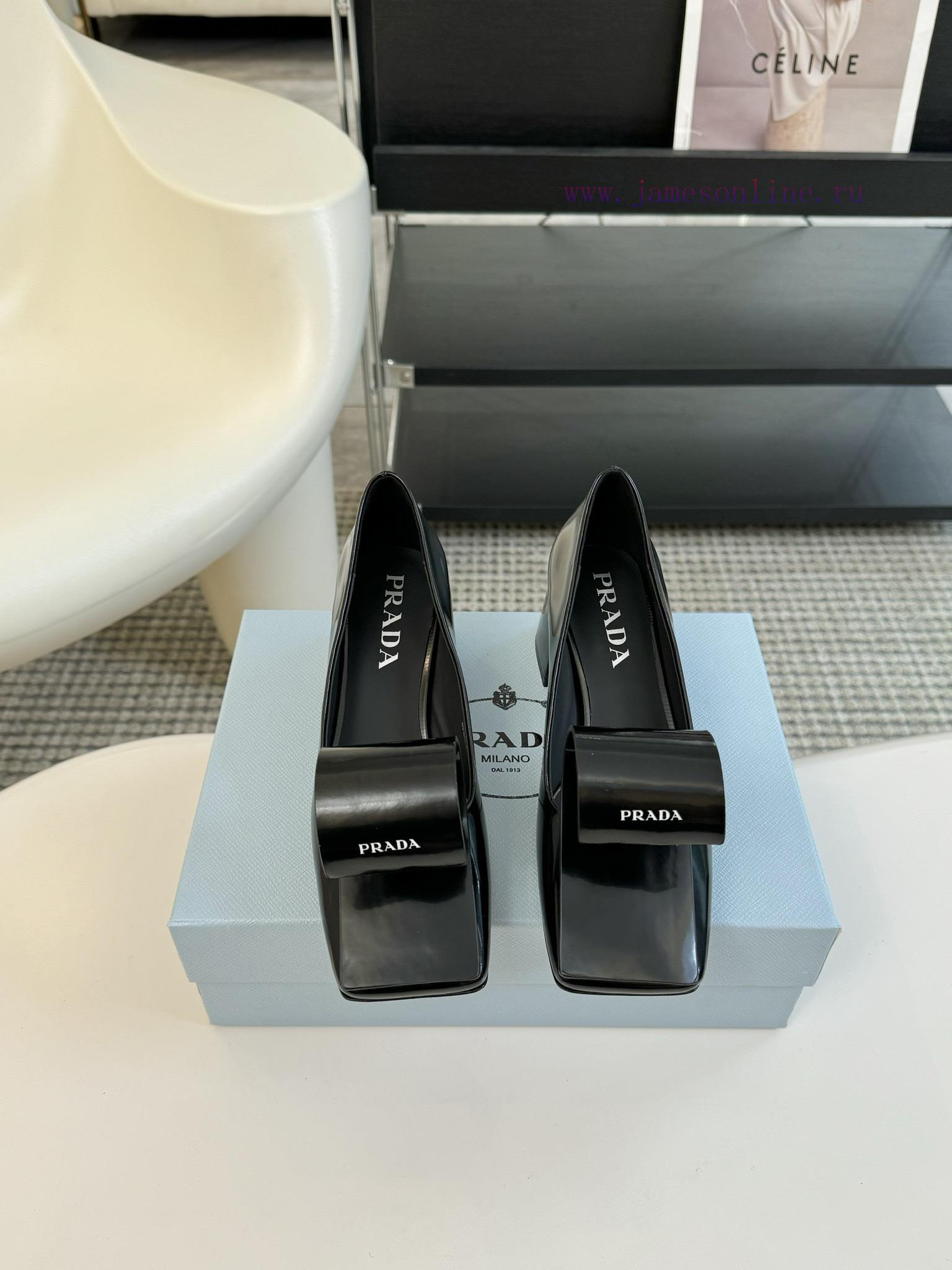 PRADA/PRADA ClassicTriangle Logo Single Shoe SeriesThe Simple Design Is Probably Its Most Appea 5353hlwm - Image 2