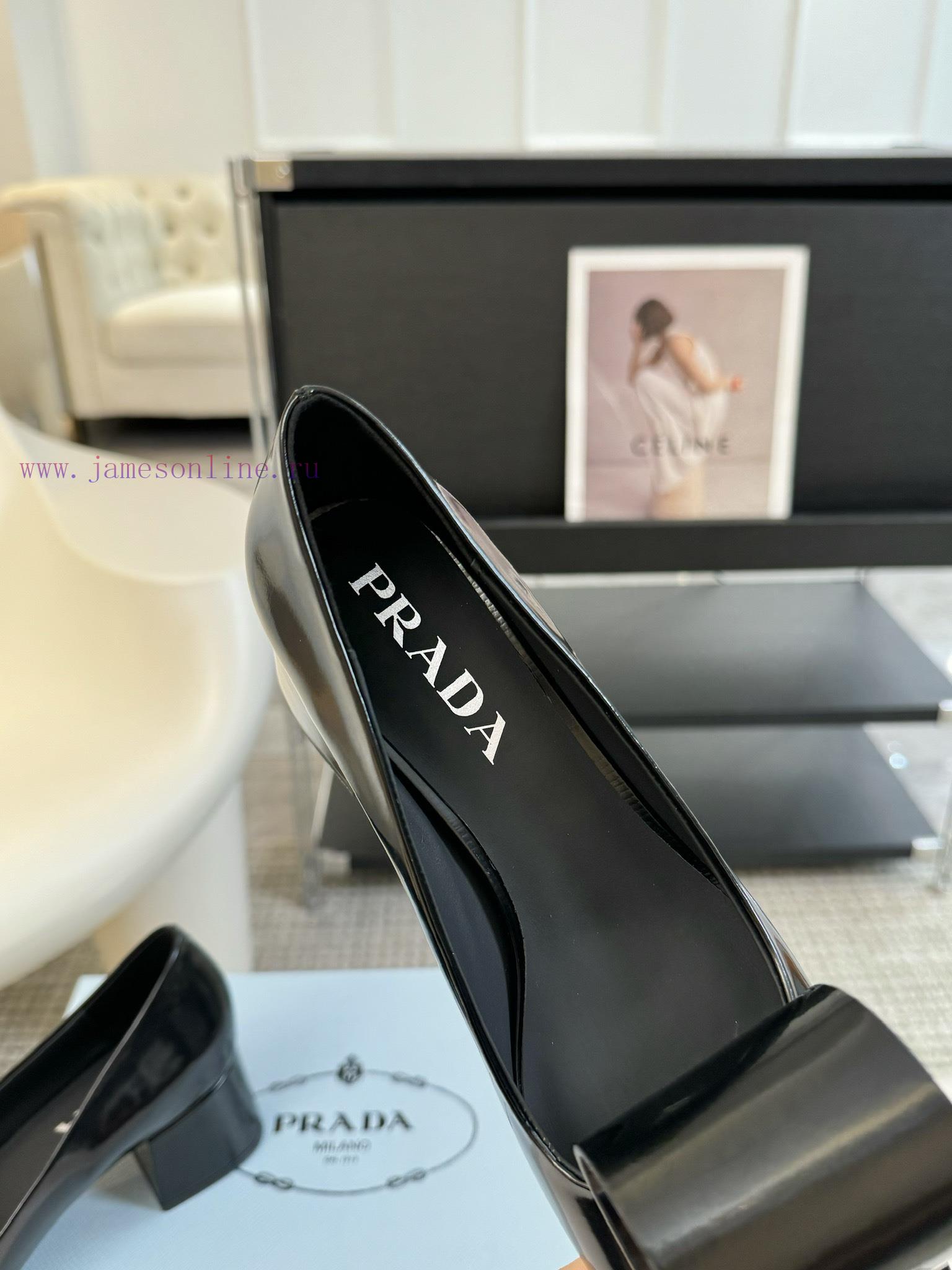PRADA/PRADA ClassicTriangle Logo Single Shoe SeriesThe Simple Design Is Probably Its Most Appea 5353hlwm - Image 7