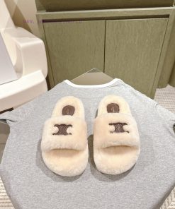 Celine | ²⁰²4 𝐬𝐬  🤍🤎 Celine's New Popular Autumn And Winter Fur Mop With A One-to-one Replica O scaout63