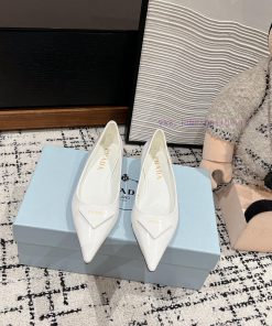Top Qualityprada Ss25 New Arrival～P Home 2025 Early Spring New Product: Post Air Pointed High H 4ywrpes7