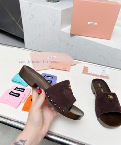 P. Miu Miu's New Cool Slippers Clog Slippers Fashionable And CasualImported Soft Cowhide With H 0a5meaqi