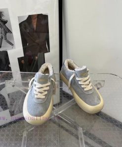 Long Term Production Of Goods Order InquiryThe Gray Bag And Bread Shoes Have Top-notch Fur Low oh1h7v40