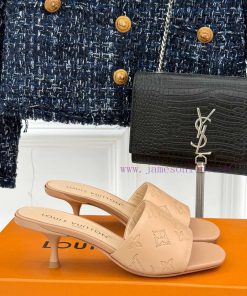 L * V Donkey Classic Embossed Slippers SeriesClassic Embossed Design Fresh And PlayfulExtremely uj5wojbe