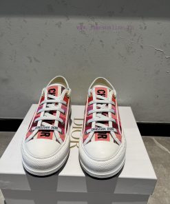 The Yuan Dior Rainbow Shoes Perfectly Integrate Fashion And Art And Have Caused A Brilliant Tre besj2iop