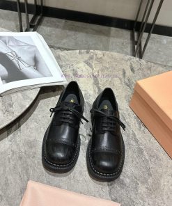 Miu Miu 25 Fashion Show New Vintage Leather ShoesThis Small Leather Shoe Is Really Too Awesome kgx88t4f