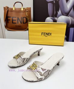 Fendi's New Square Buckle Trailer 36-424142 CustomizedGenuine Leather Outsole Update Time:2025- z7mr9o8m