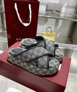 P Women's New GG Gucci Cross Upper Thick Soled SandalsThe Iconic Gucci Logo And Exquisite Patte syhquhov