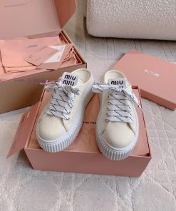 Miu's New Thick Soled Biscuit Canvas Shoes Look So Good On The Feet. Close Your Eyes And You Ca 2d6gseaa
