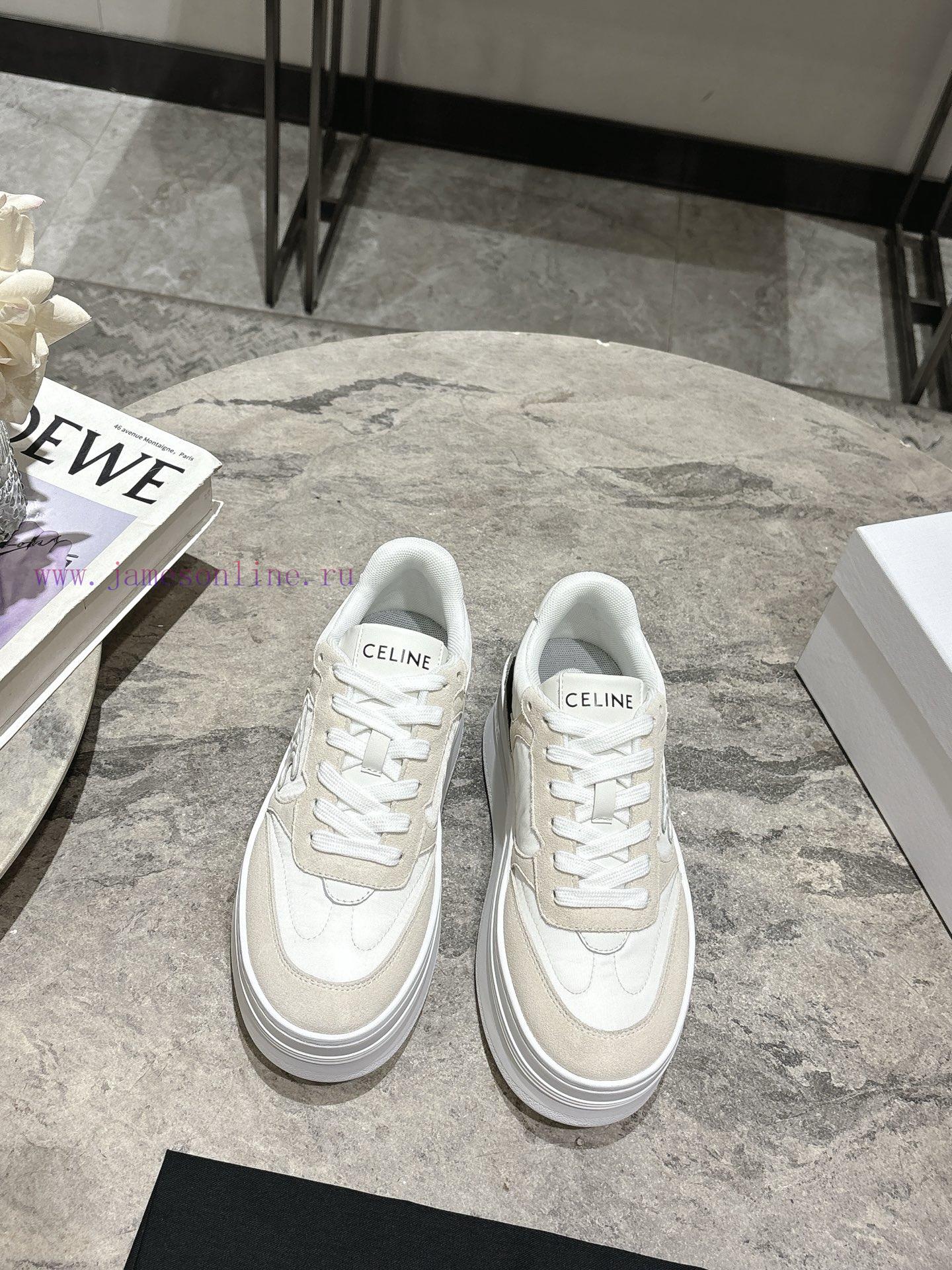 CELINE RUNNER Sneakers With CELINE Logo On Tongue And BackThe CELINE Logo Is Embossed On The Ba v93ykfjr - Image 3
