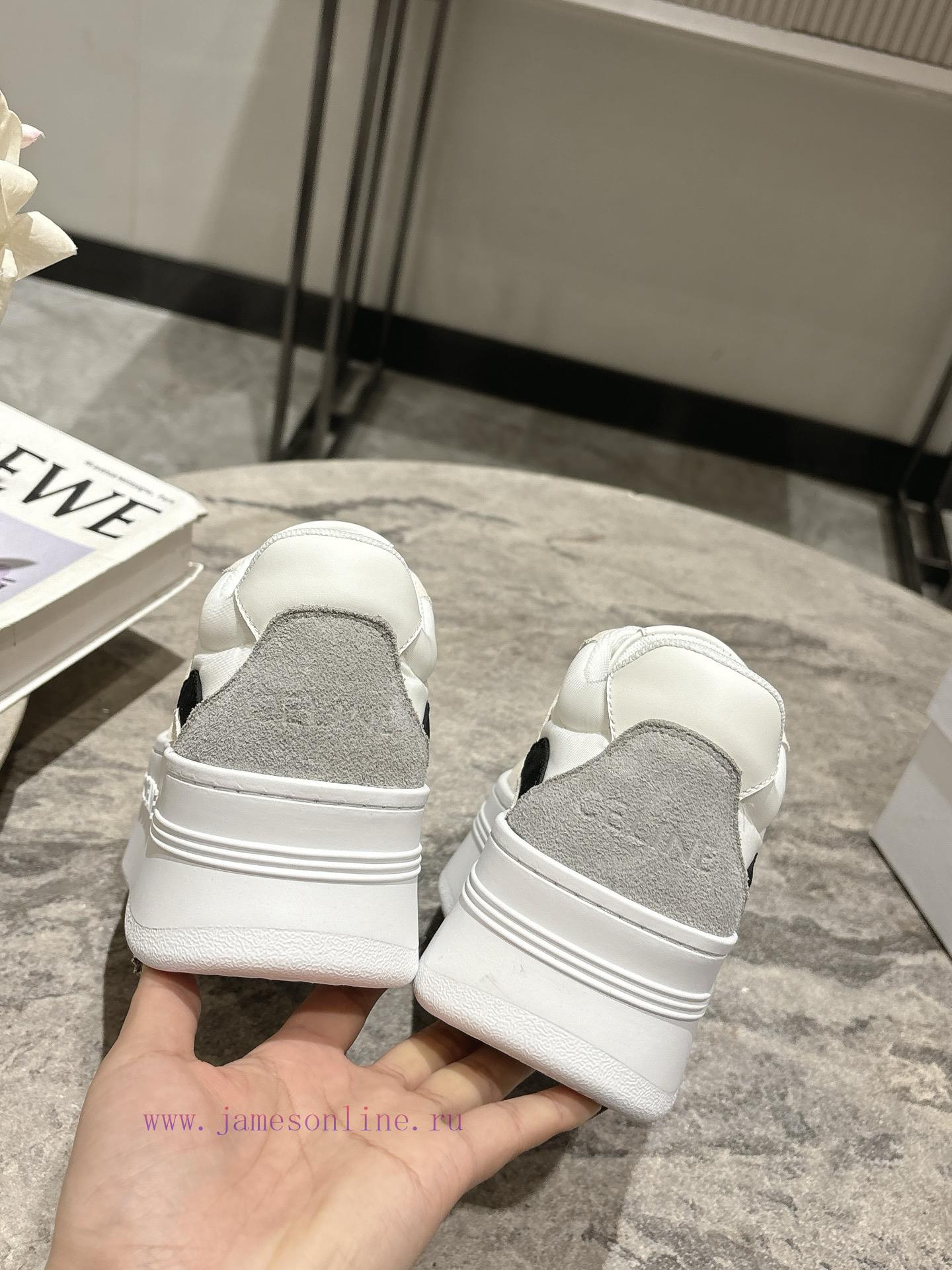 CELINE RUNNER Sneakers With CELINE Logo On Tongue And BackThe CELINE Logo Is Embossed On The Ba v93ykfjr - Image 9