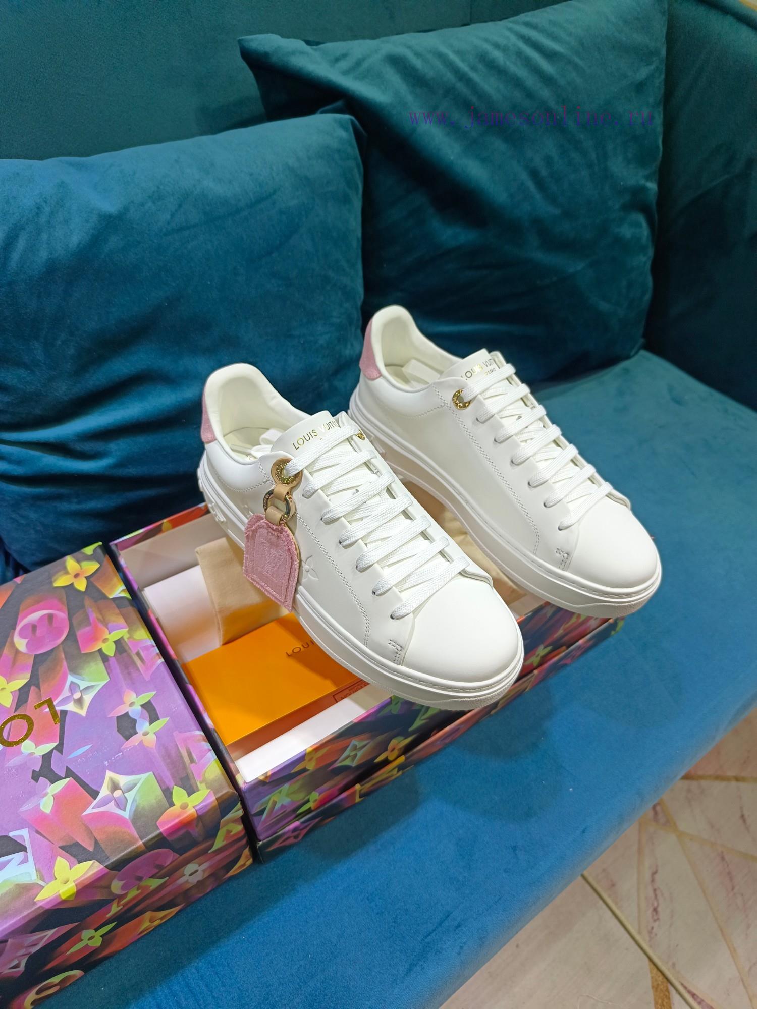 This Time Out Sports Shoe Is Made Of Smooth Cowhide Leather With A Metallic Texture Leather Out 3bdb1g3d - Image 7