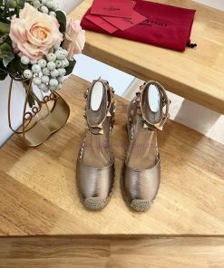 Valentino Garavani Lychee Leather Strap Wedge Sandals-Metal Effect Processing Rivet Decoration- 06a7e4jr
