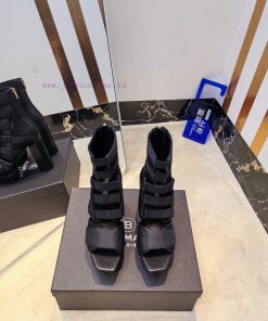 Out 𝘽𝙖𝙡 * 𝙖𝙞𝙣 Balmain Autumn/Winter 2025 Fashion Show Waterproof Platform High Heels Cool Boots myod8mms