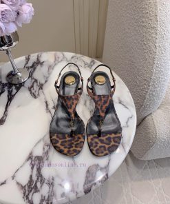 YSL Yangshulin's New Summer Wedge Toe Sandals Are A Perfect Interpretation Of Simple And Fashio eusovwii