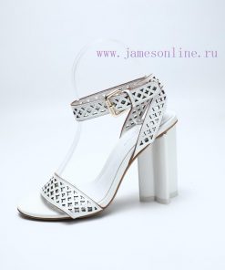 Louis Vuitton's LV Spring/Summer Show Sandals Grandly Launched On The Fashion Stage Synchronize cp3eupp5