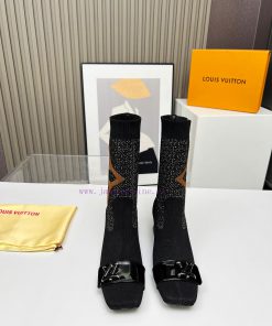The Original LV 2025 Early Spring New Socks And Shoes Were Molded In Just Over Two Months And A aw975ahg