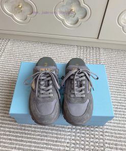 Help! Prada's Pair Of Fairy Slippers Are So Beautiful That They Are SpeechlessPrada's Early Spr jwxyjc3r