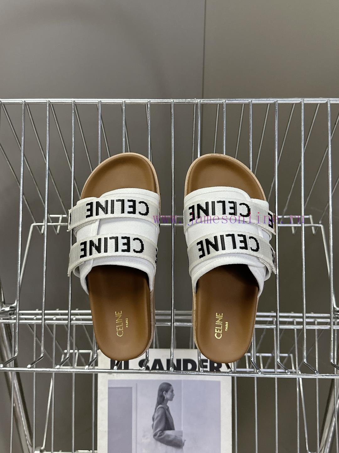 CELINE's New Spring And Summer Products Arc De Triomphe Retro Roman Sandals And Slippers Come I oqmdyjru - Image 7
