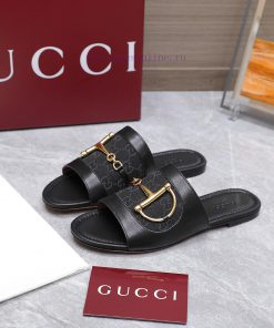 The MostGUCCi2025 Latest D-shaped Chain Buckle Slippers SeriesOriginal Version One-on-oneThe Ti izmr90qx