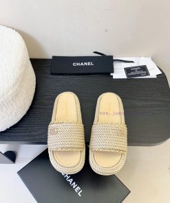 Chanel Early Spring New Double C Embroidered Flat Flat One Word SlippersThe Original Model 11 I q1vyetuj