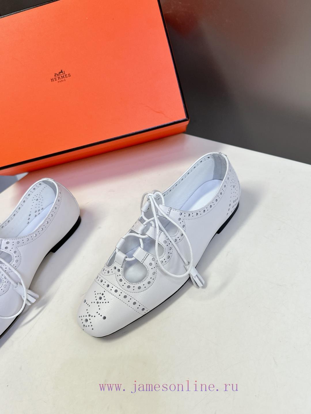 Hermes' Latest Single Shoe Cabinet For Spring And Summer Is Extremely Difficult To Match With A 8sqk6i4d - Image 4