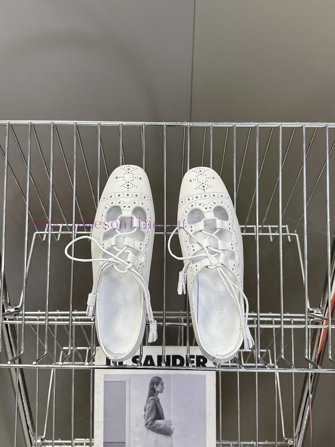 Hermes' Latest Single Shoe Cabinet For Spring And Summer Is Extremely Difficult To Match With A 8sqk6i4d - Image 7