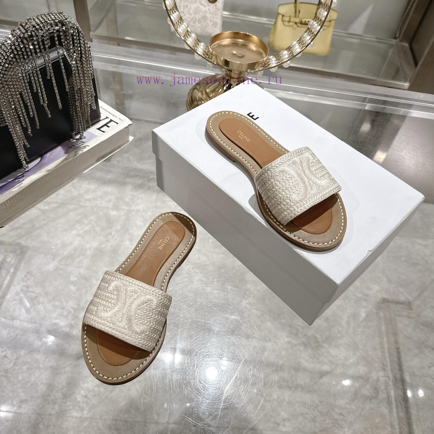 Celine 2025 Spring/Summer New Lazy SlippersThis Season's Beach Shoes Have Released A New Model z7oh0mc6 - Image 7