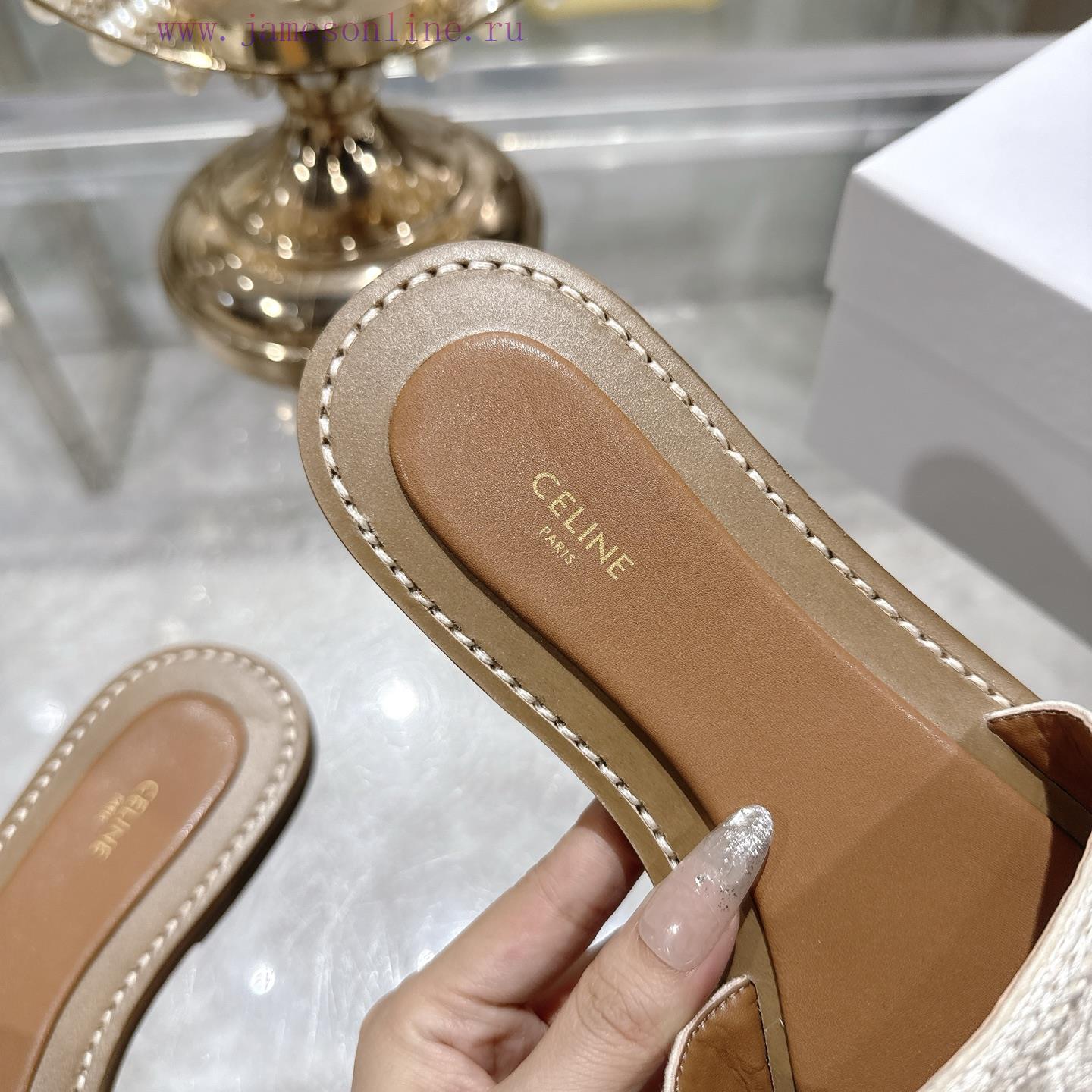 Celine 2025 Spring/Summer New Lazy SlippersThis Season's Beach Shoes Have Released A New Model z7oh0mc6 - Image 8