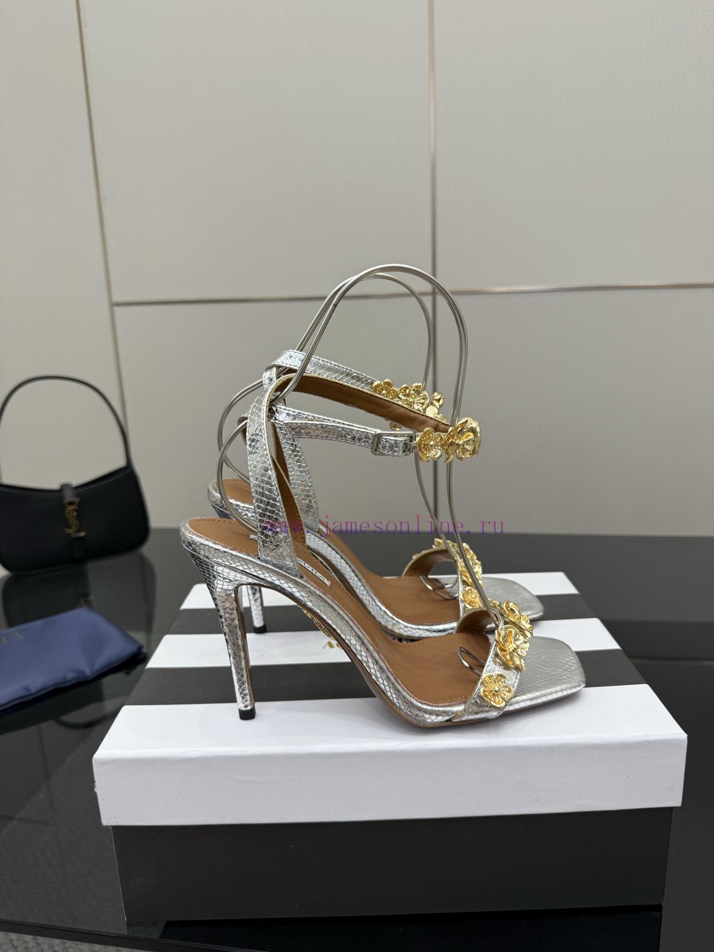 The MostAQUAZZURA Pineapple High Heels2025 Spring/Summer Metal Flower Decorative Sandals With S fydohgdj - Image 7