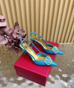 2025 Fashion Show | Valentino Knitted Hook Art Bohemian Sandals With Exquisite High Heels | Ver k11sdzmo