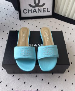 Chanel's New Summer Slippers Are A Must-have For Summer. The Thick Sole Of The Cool Slipper Ser hiomylko