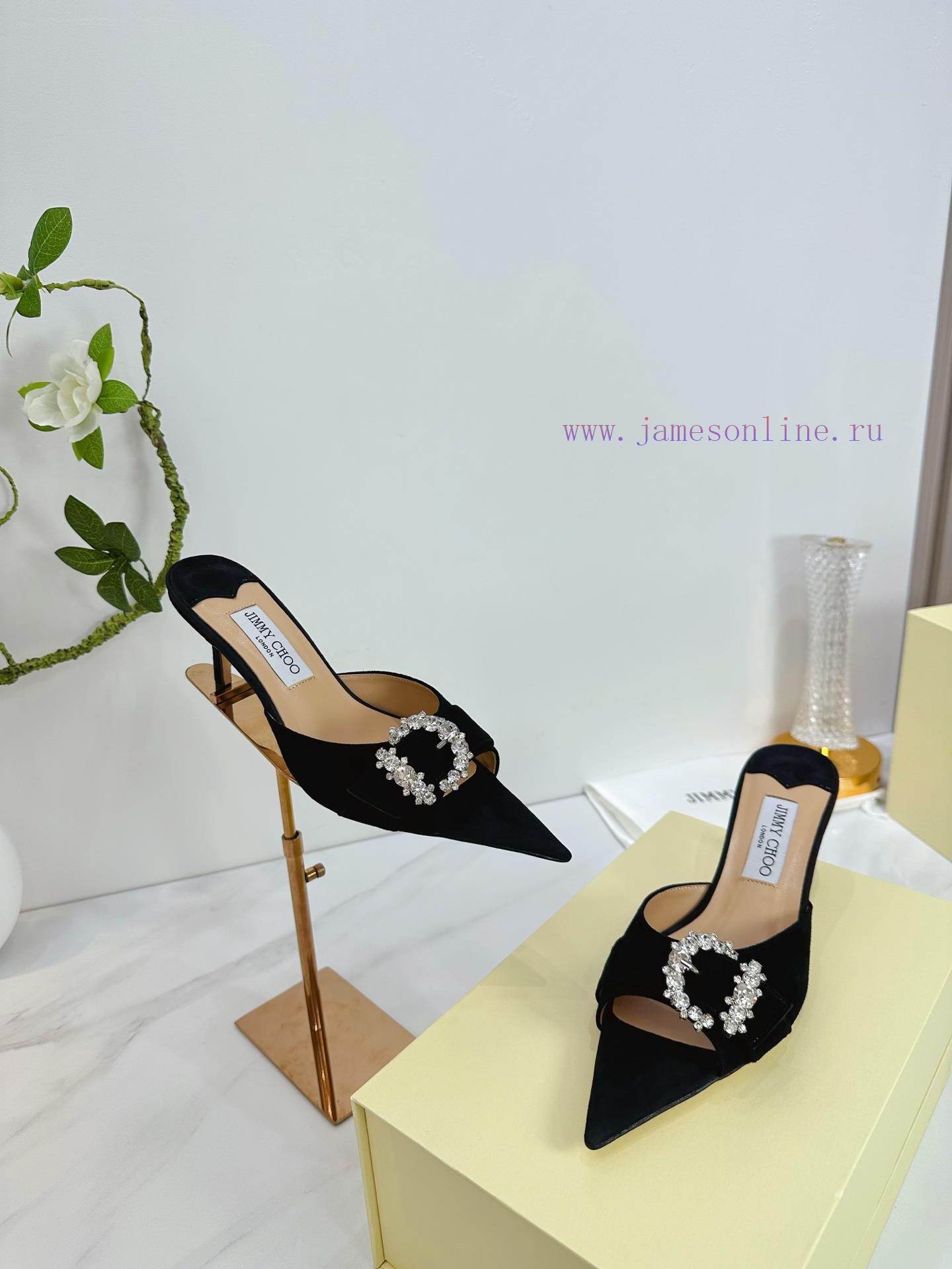 Jimmy CHOO (Jimmy Zhou)It Is A Very Comprehensive And Prestigious Fashion Lifestyle Brand Featu cjyi5dy1 - Image 8