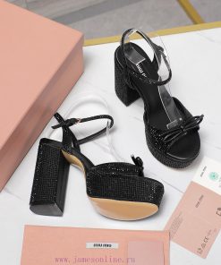 Top Level Purchasing AgentMIUMIU's New Bling Bling Swarovski Rhinestone SandalsPurchasing Quali g4qn1nl8