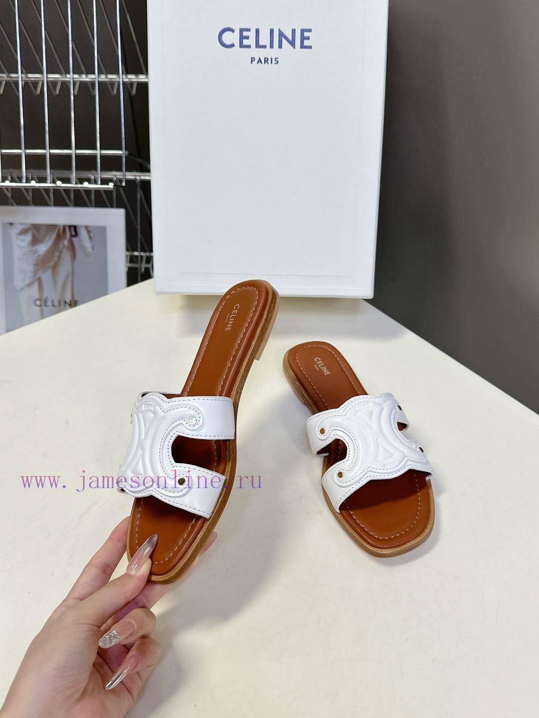 CELINE's New Spring And Summer Products Triumphal Arch Retro Roman Sandals And Slippers Come In 44vrluyp - Image 5
