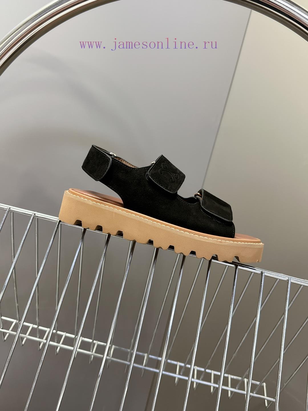 CELINE's New Spring And Summer Products Triumphal Arch Retro Roman Sandals And Slippers Come In 9jcfnieb - Image 6