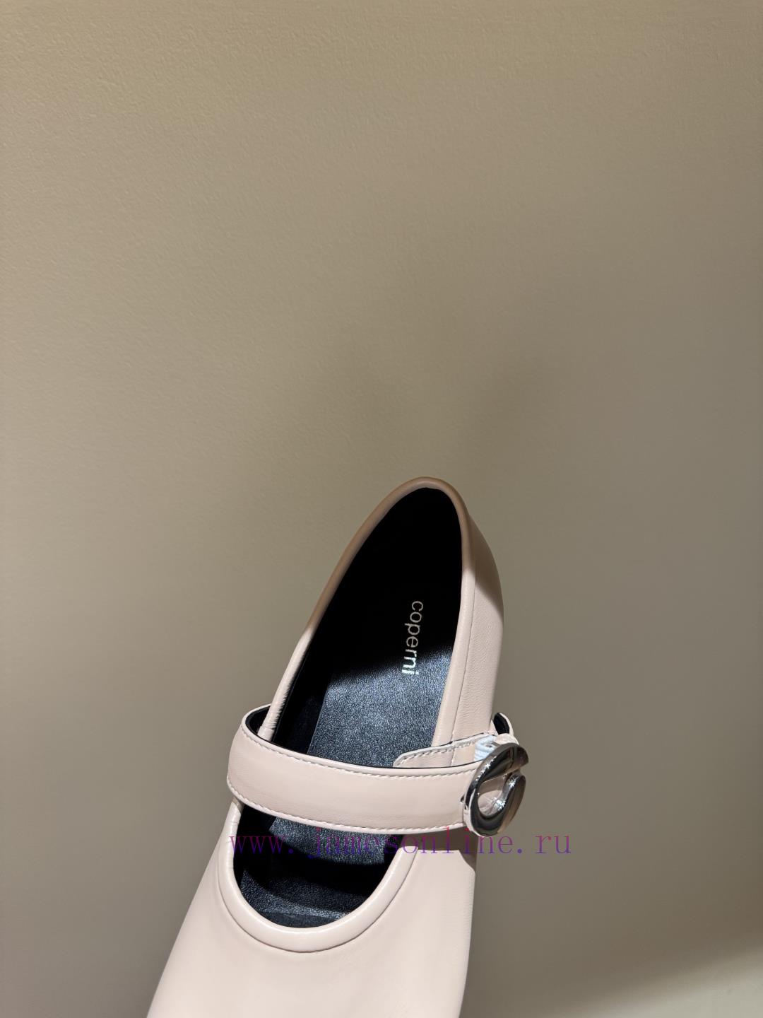 Coperni Thin Soled Five Finger Shoes With Personalized Split Toe DesignThin Soled Shoes Have Gr gsgi54gg - Image 6