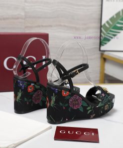 The MostGUCCI 2025 Spring Edition New Waterproof Platform High Heel Walking Shoe Style ShowThe q9jjzng2