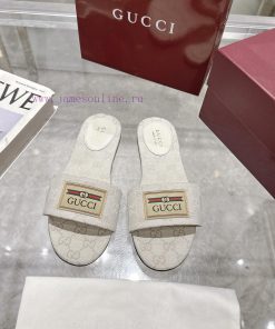 P New GG Gucci Women's Beach SlippersThis Sandal Is Defined By A Light Golden Horsehead Detail fso4oyyj