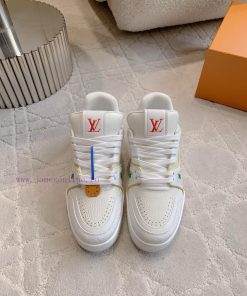 Same Gender DesignLouis Vuitton's New Trainer Cruise Limited Edition For Both Men And Women Ori 63pctnm4