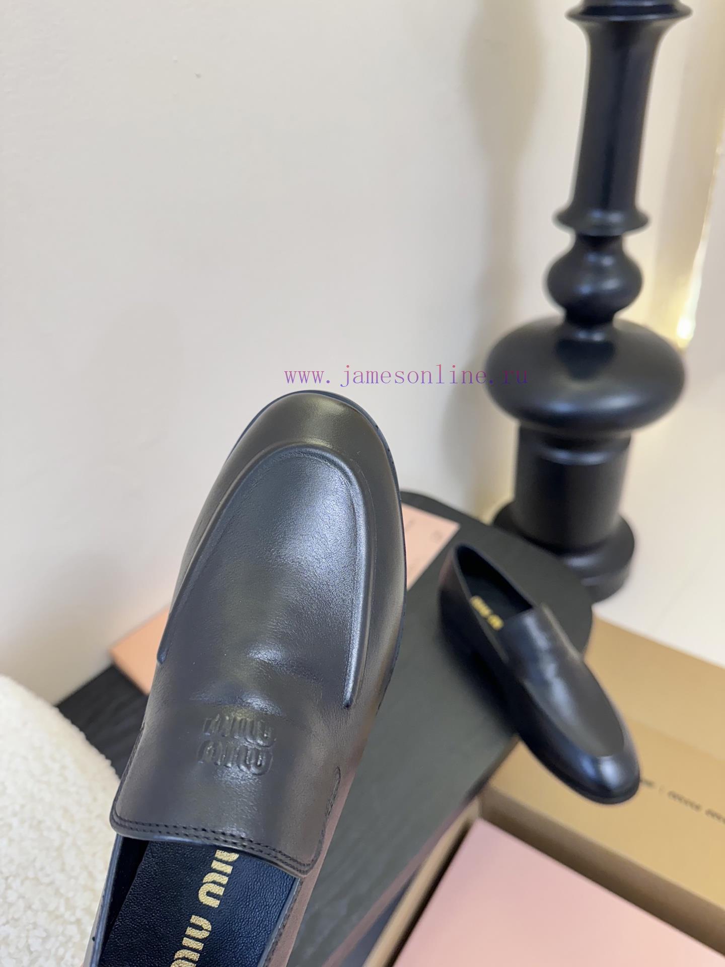 Miu Miu 25ss New Block Round Toe LoafersThis Block Shoe Features A Classic Minimalist Design Wi 3vy599kq - Image 7