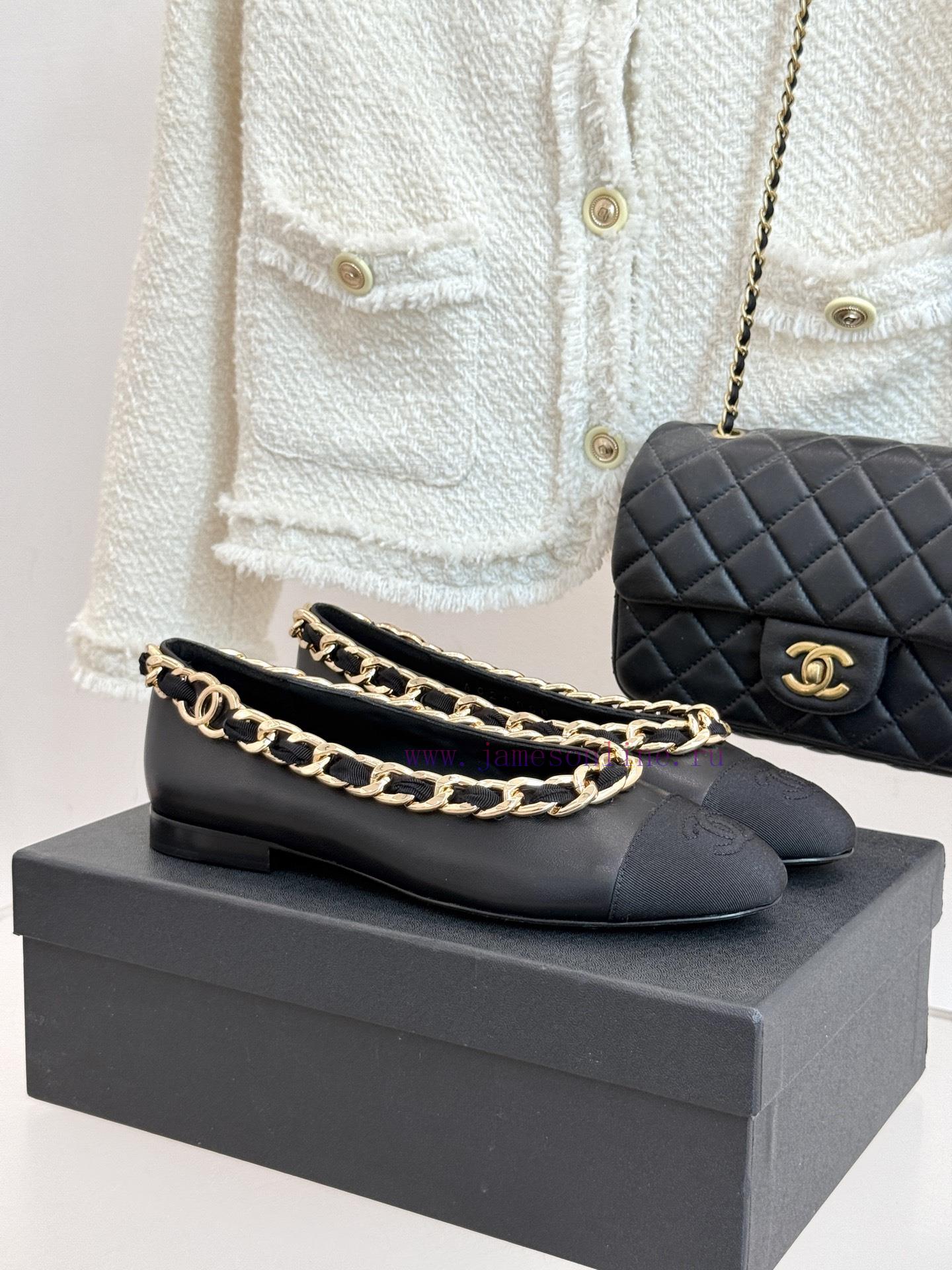 Chanel | Chanel 25A Large Chain Color BlockedThick Heeled Flat Soled Single ShoesThese Single S uiyzwhq6 - Image 2
