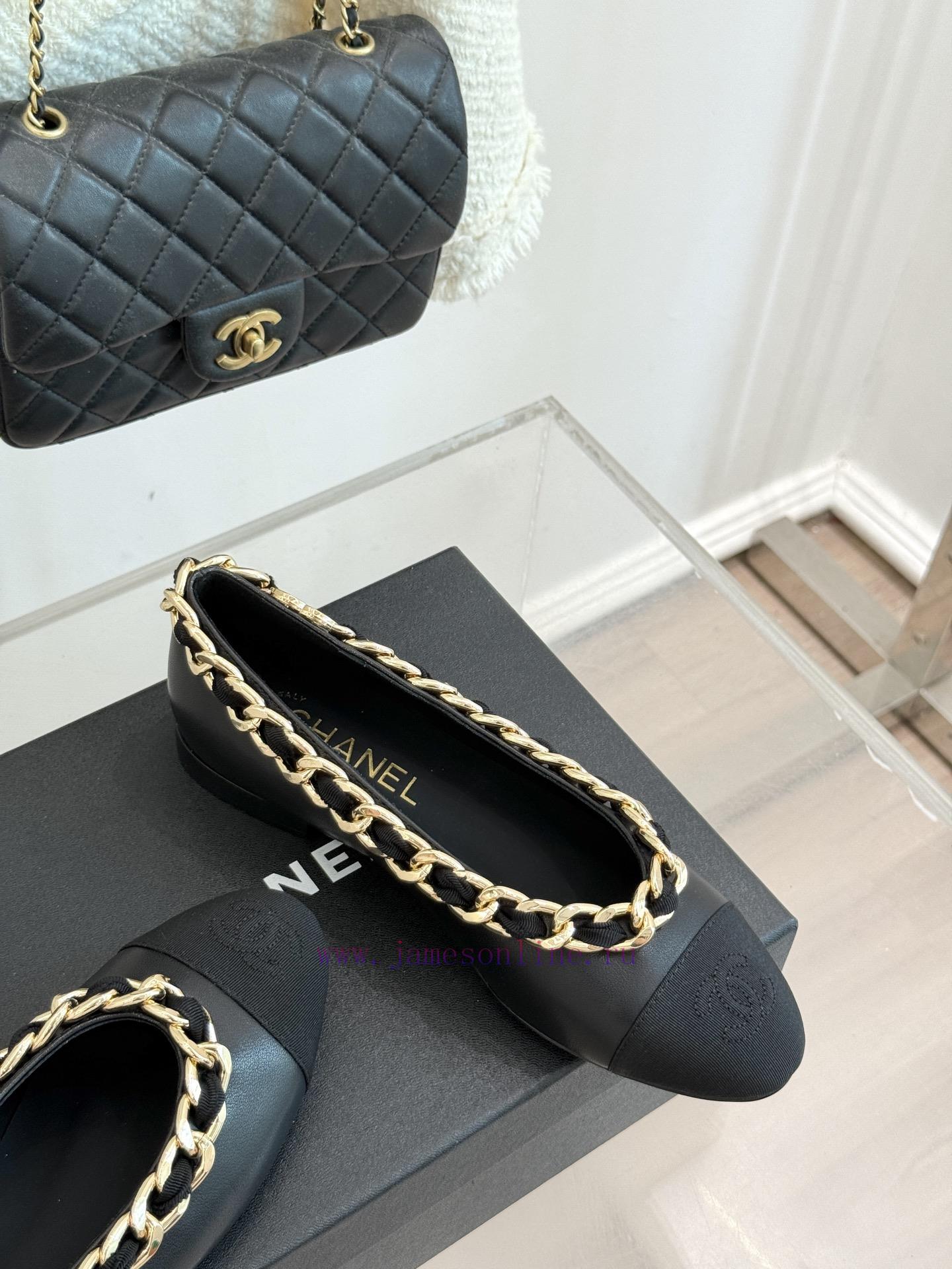 Chanel | Chanel 25A Large Chain Color BlockedThick Heeled Flat Soled Single ShoesThese Single S uiyzwhq6 - Image 6