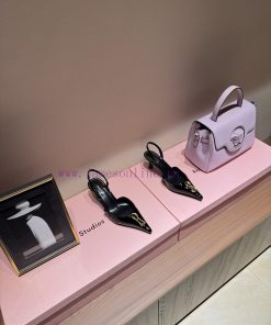 The MostThe Design Master Forgotten By The PublicElsa Schiaparelli Elsa SchiaparelliChanel's Li g7urgm5g